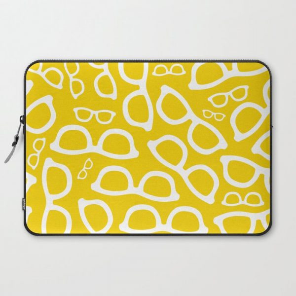 Smart Glasses Pattern - Yellow Computer Cover by XOOXOO - Laptop Sleeve - 15"