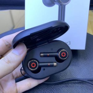 brand wireless earphones tour3 mini bluetooth 5.0 headphone stereo sports headset in-ear tour 3 earbuds with charging box for smartphone